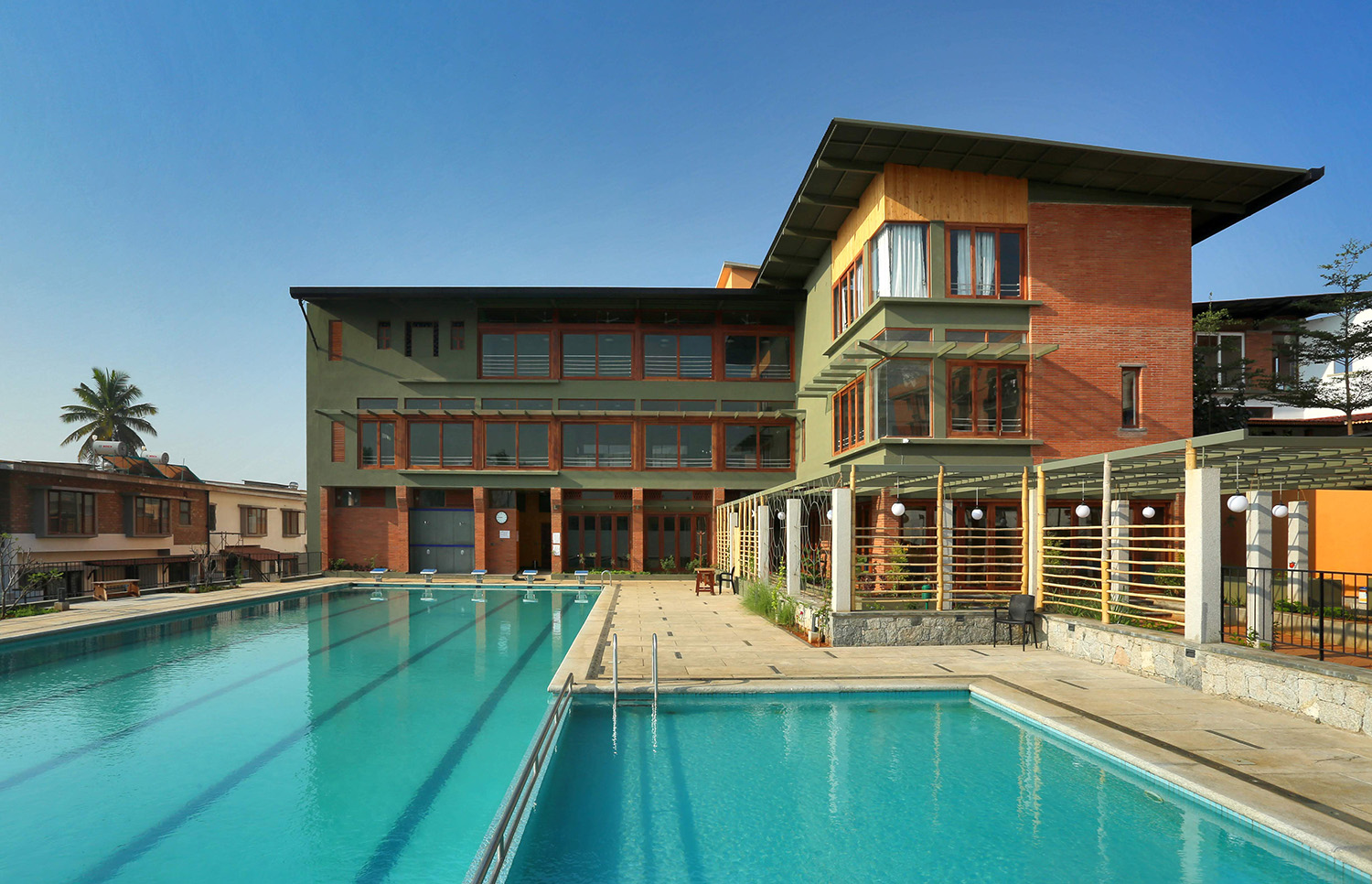 Confluence Club — comfortable guest suites